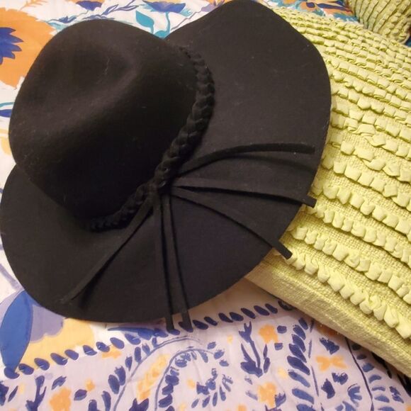 NWOT Anthropologie Wool Equestrian Hat - Picture 2 of 6